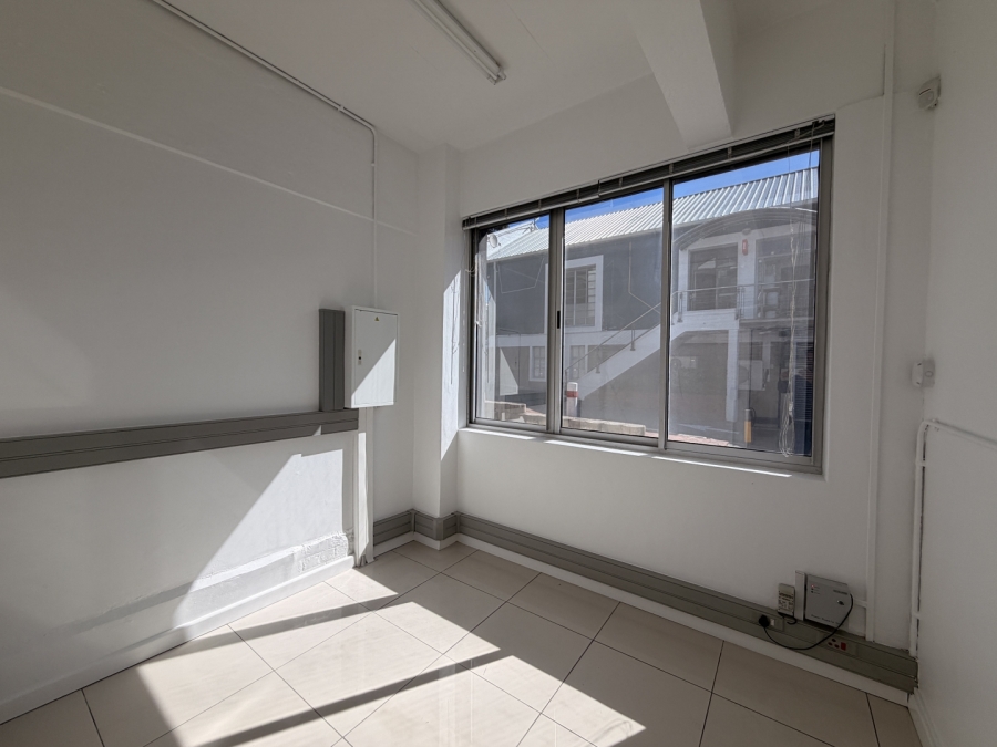 To Let Commercial Property for Rent in Green Point Western Cape